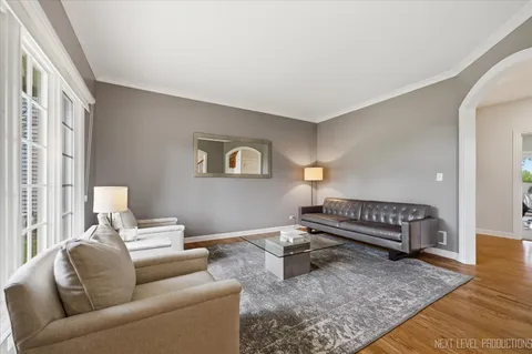 $949,900 | 2460 Bird Lane, Batavia, IL 60510