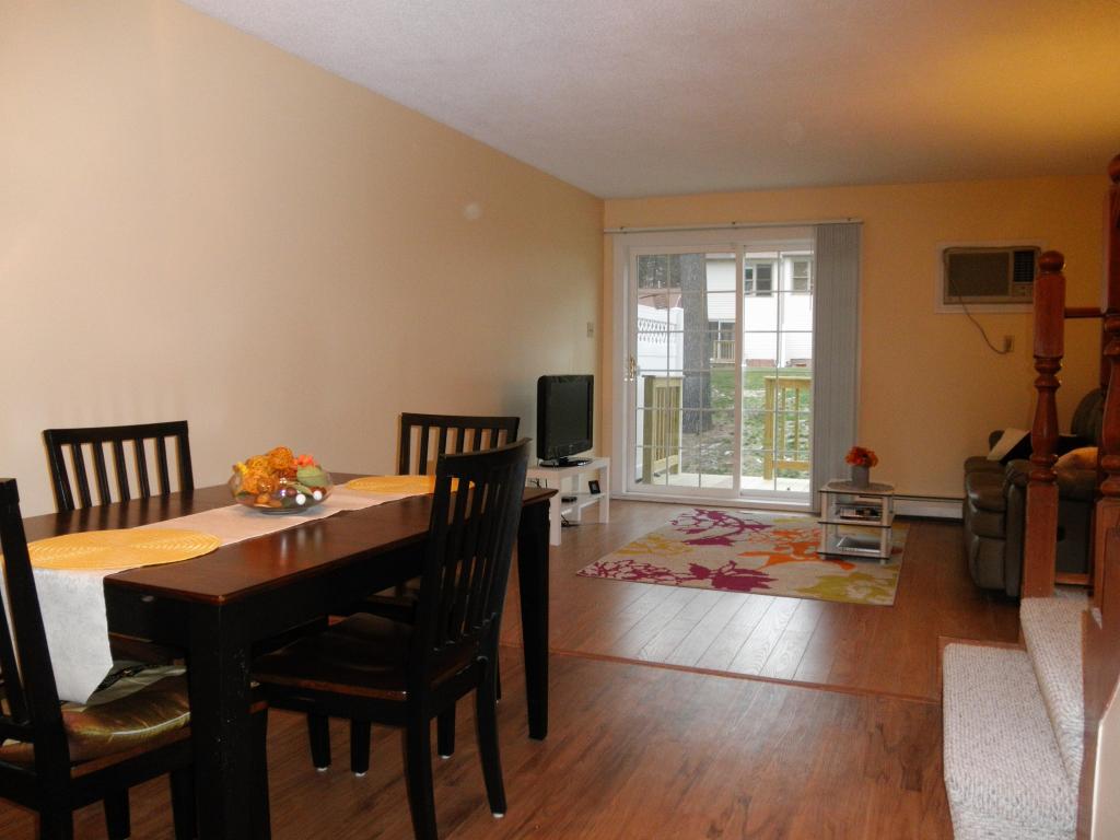 73 Shelburne Road, Unit 73 Merrimack, NH 03054 - Photo 3 of 18 Gallery Image 3