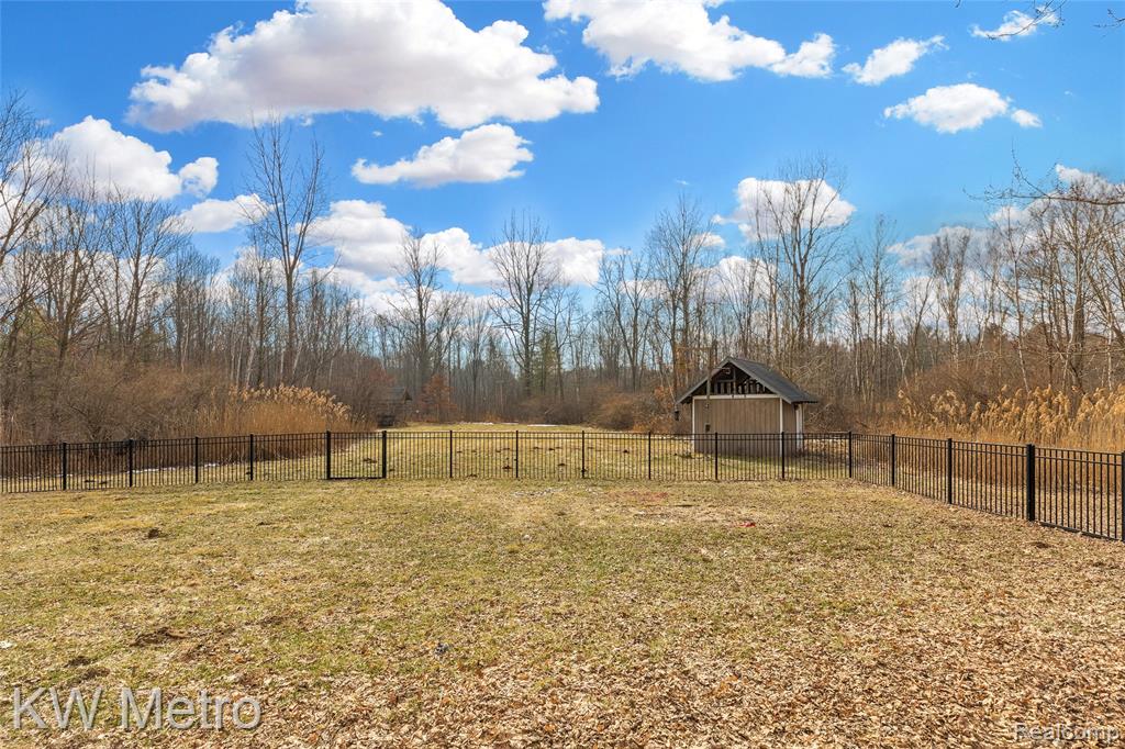 8665 Meskill Road Columbus, MI 48063 - Photo 46 of 55
