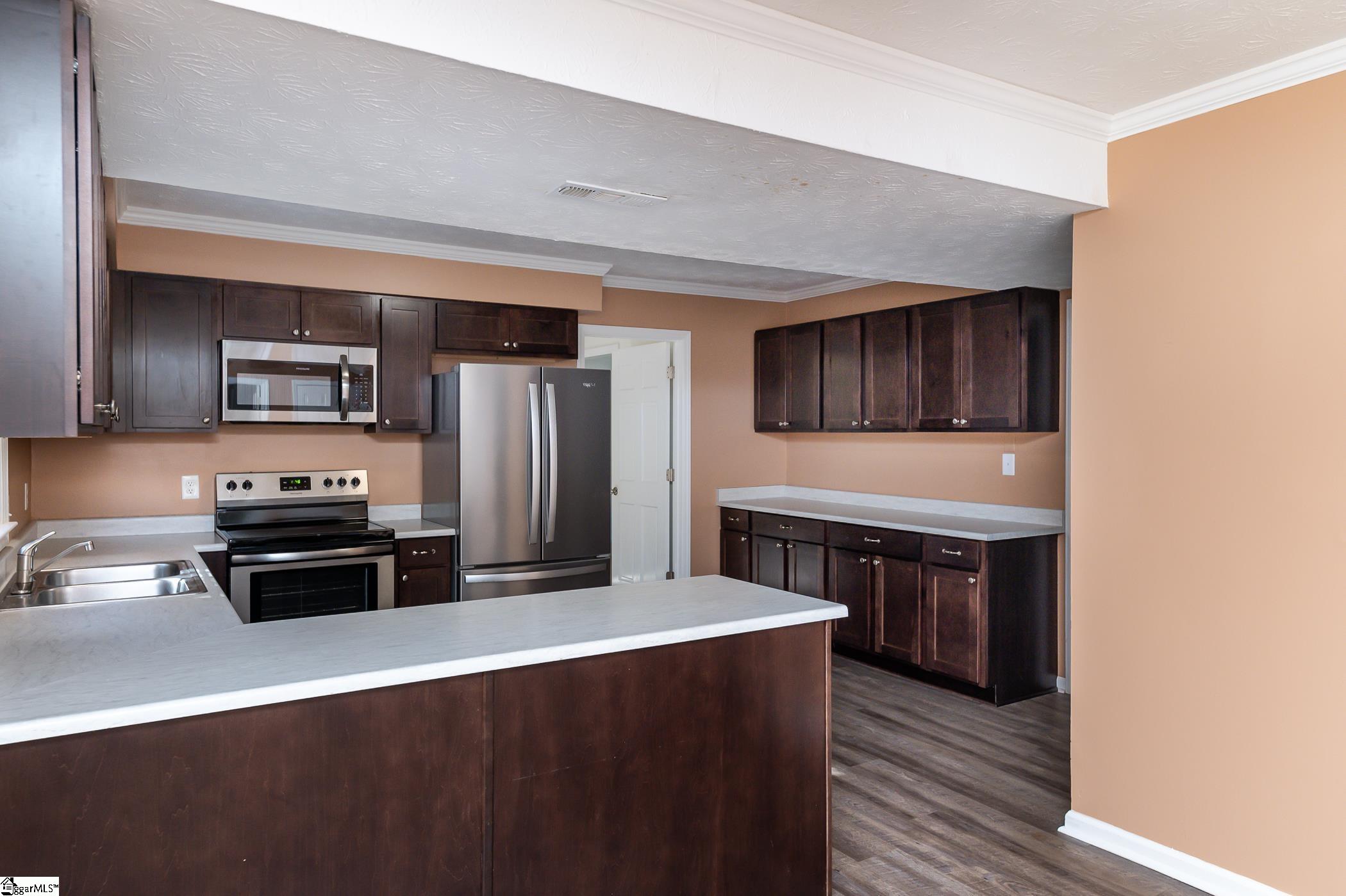 703 Brooks Road Mauldin, SC 29662 - Photo 12 of 46 Gallery Image 12