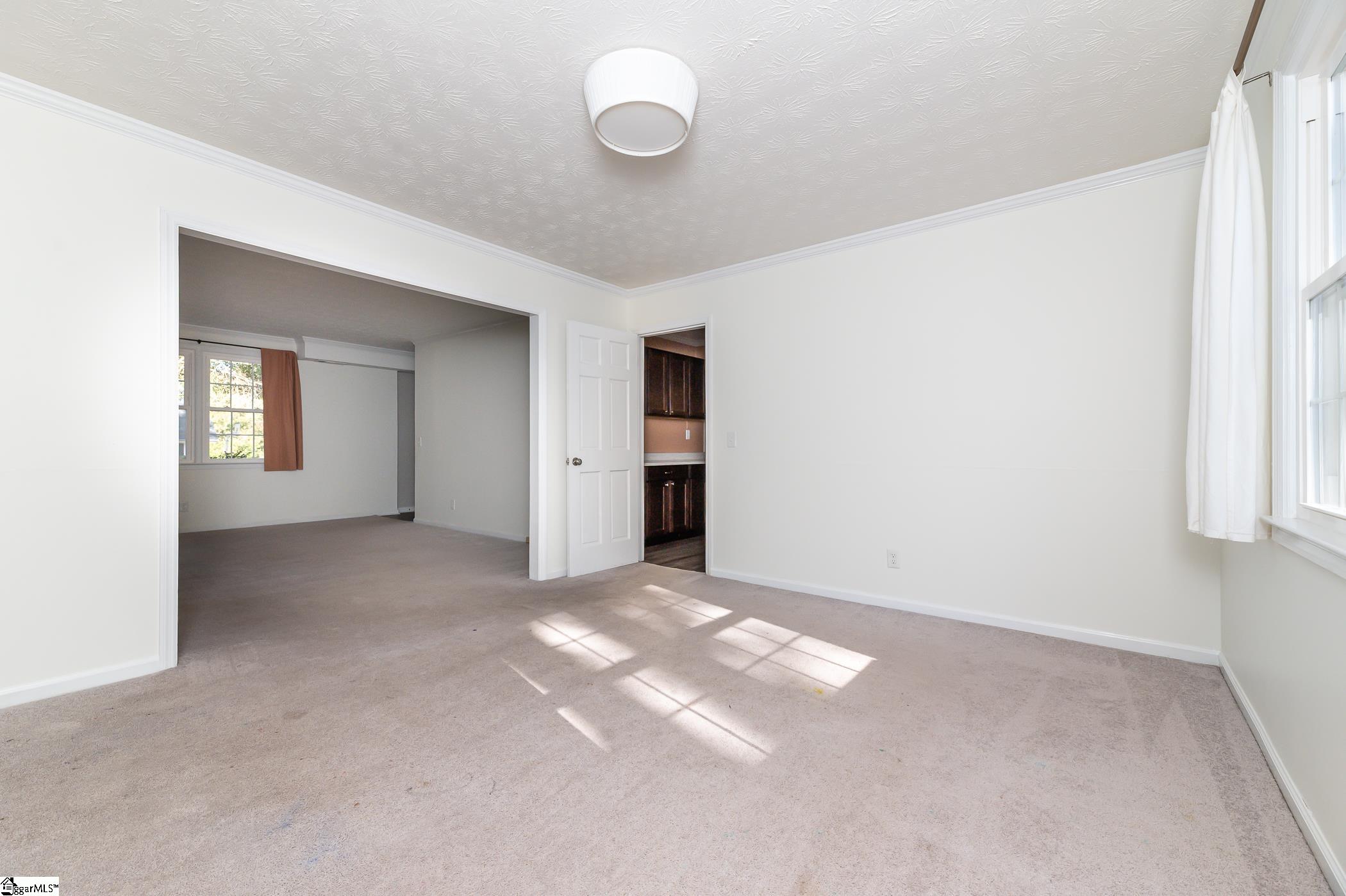 703 Brooks Road Mauldin, SC 29662 - Photo 8 of 46 Gallery Image 8