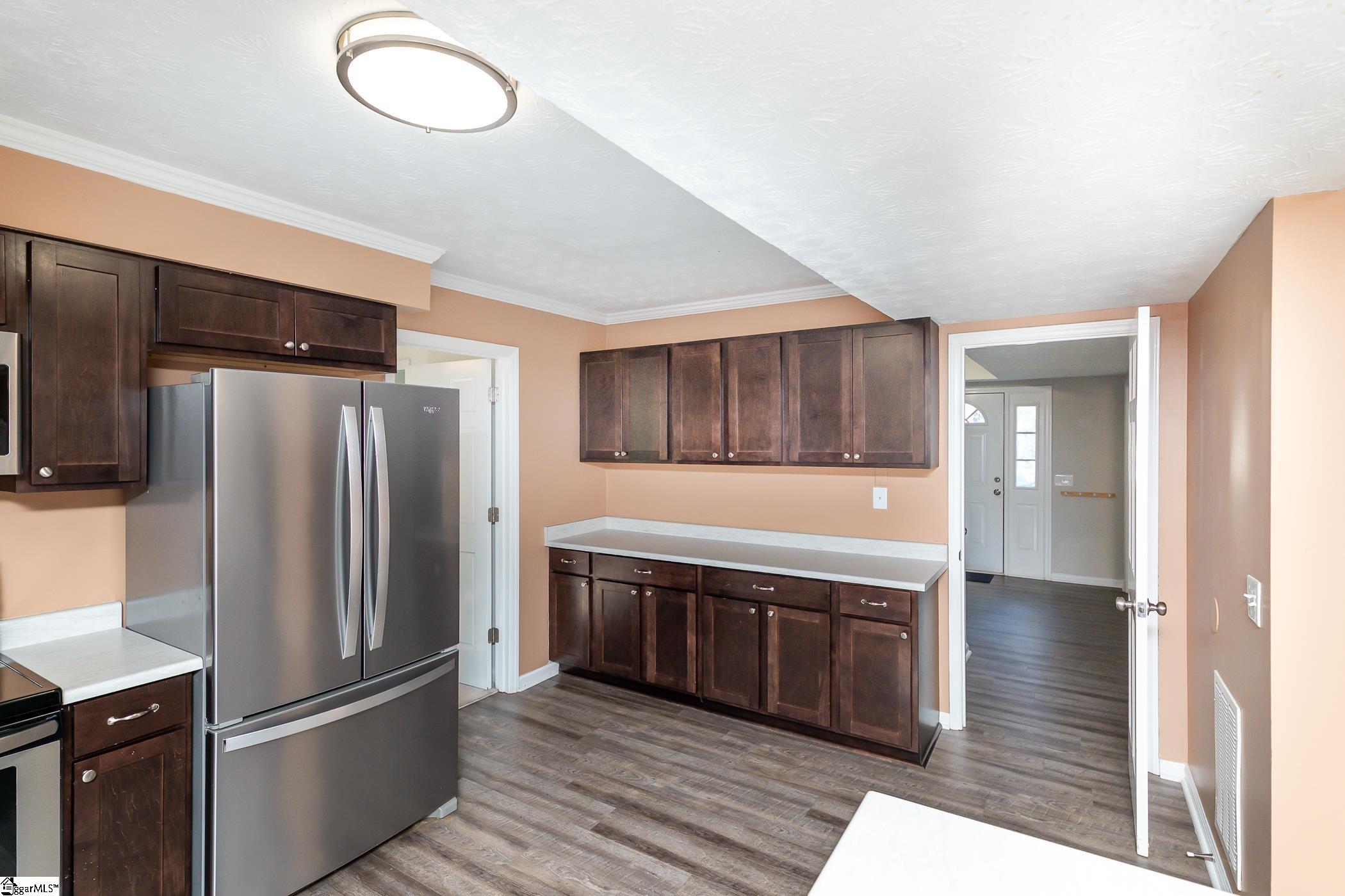 703 Brooks Road Mauldin, SC 29662 - Photo 10 of 46 Gallery Image 10