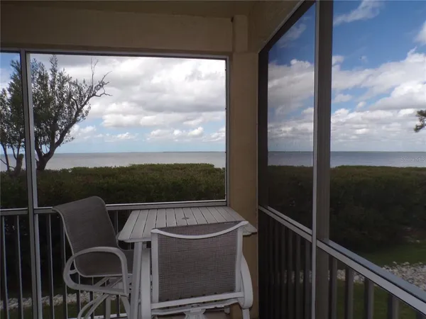 $2,100 | 101 North Marion Court, Unit 114, Punta Gorda, FL 33950