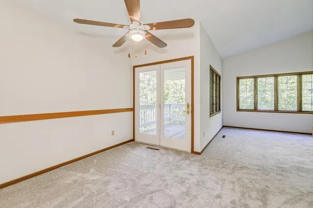 $199,900 | 3569 Blue Jay Way, Unit 201, Eagan, MN 55123