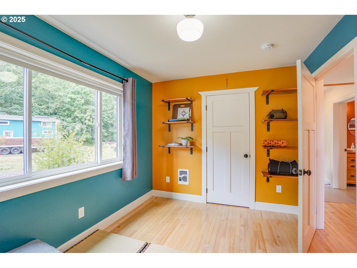 1922 Duncan Creek Road Stevenson, WA 98648 - Photo 31 of 39 a view interior of the house