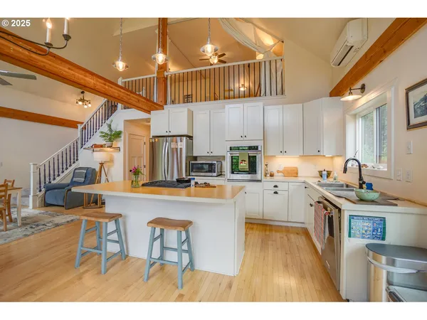 $870,000 | 1922 Duncan Creek Road, Stevenson, WA 98648