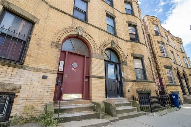 $2,600 | 828 Huntington Avenue, Unit 1, Boston, MA 02115