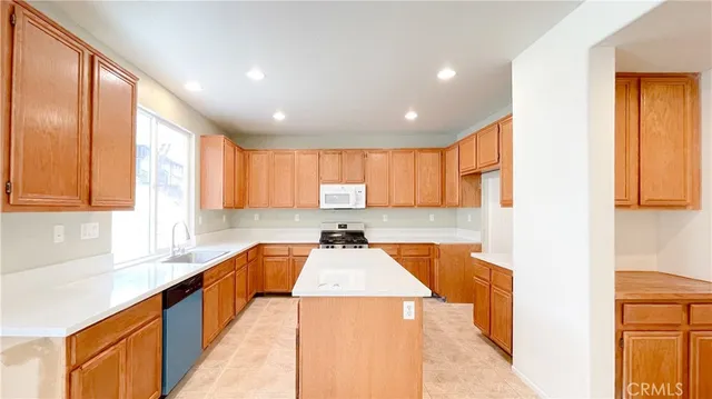 $3,500 | 31298 Red Bridge Road, Murrieta, CA 92563