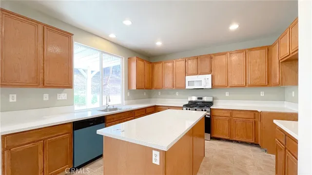 $3,500 | 31298 Red Bridge Road, Murrieta, CA 92563