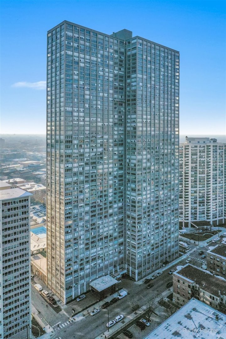 655 West Irving Park Road, Unit 1001 Chicago, IL 60613 - Photo 1 of 26