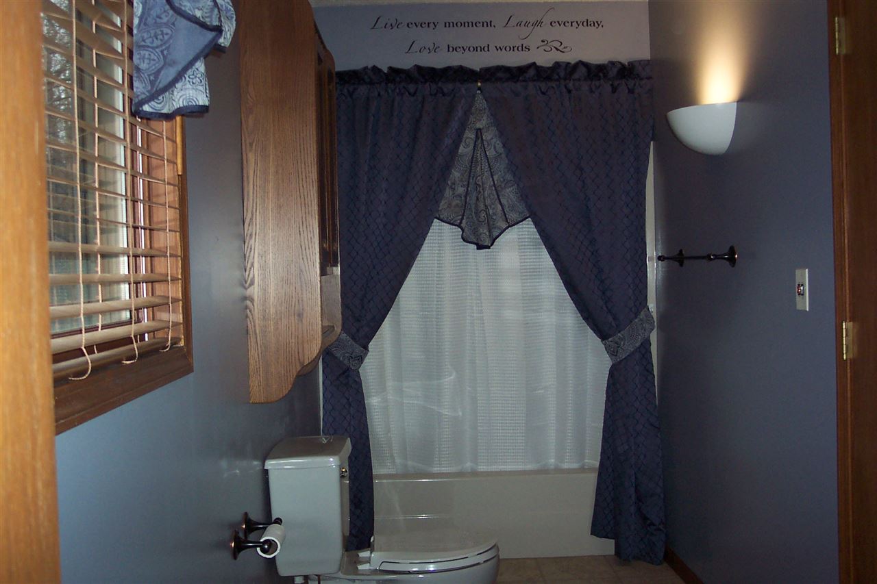 2231 East 32 Road Cadillac, MI 49601 - Photo 15 of 64 1851311-14.JPG