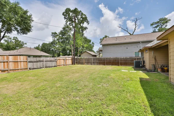 $2,175 | 6615 Goldspier Street, Houston, TX 77091