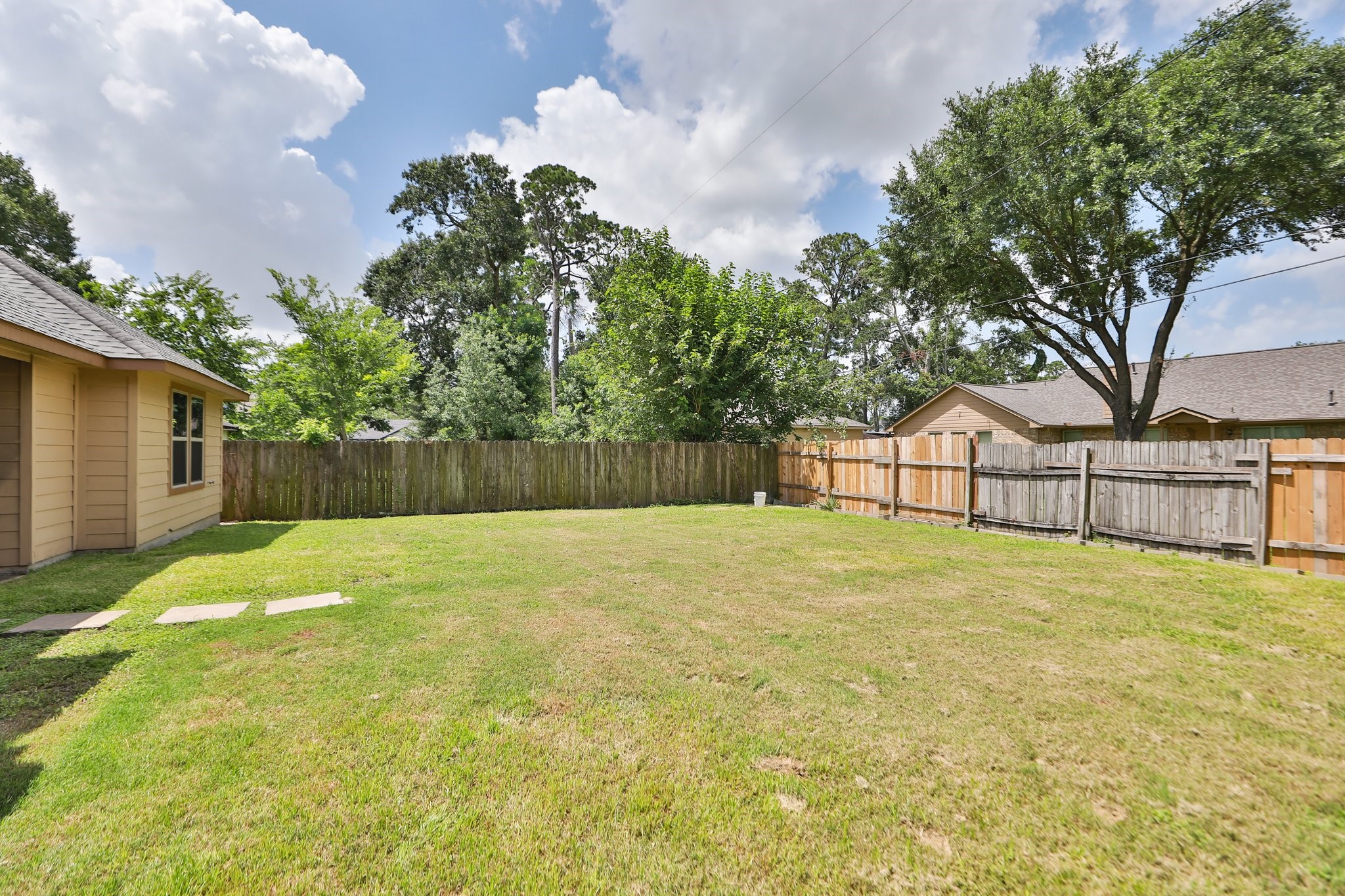 6615 Goldspier Street Houston, TX 77091 - Photo 35 of 37 Fully fenced back yard.