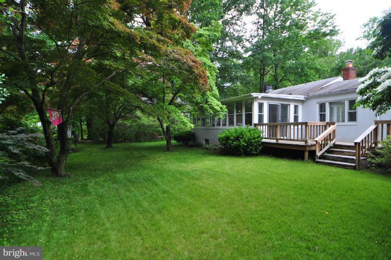 5017 Columbia Road Annandale, VA 22003 - Photo 21 of 24 Exterior (Rear)