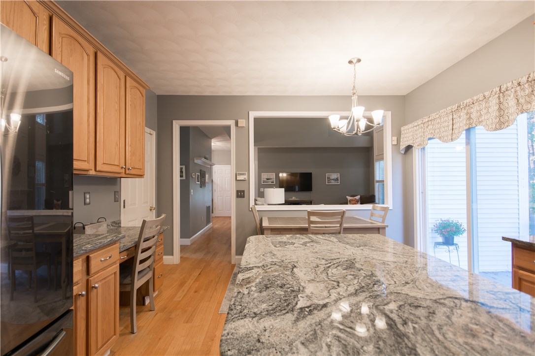 371 Sleepy Hollow Farm Road Warwick, RI 02886 - Photo 4 of 39 Gallery Image 4