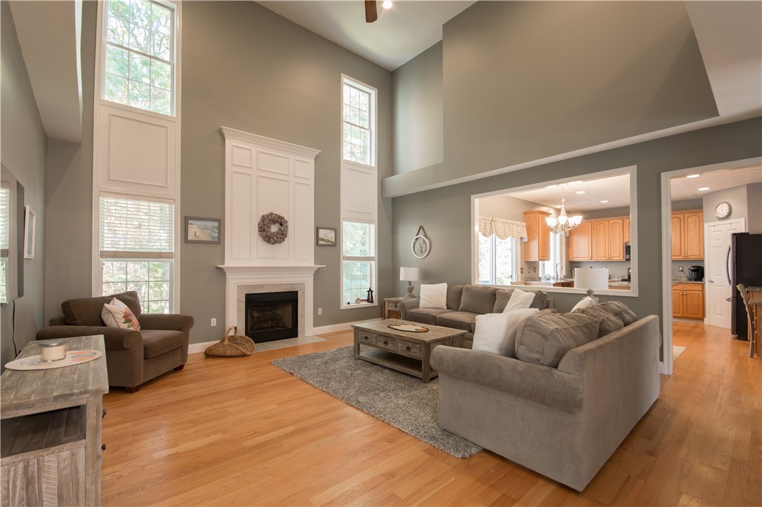 371 Sleepy Hollow Farm Road Warwick, RI 02886 - Photo 8 of 39 Gallery Image 8