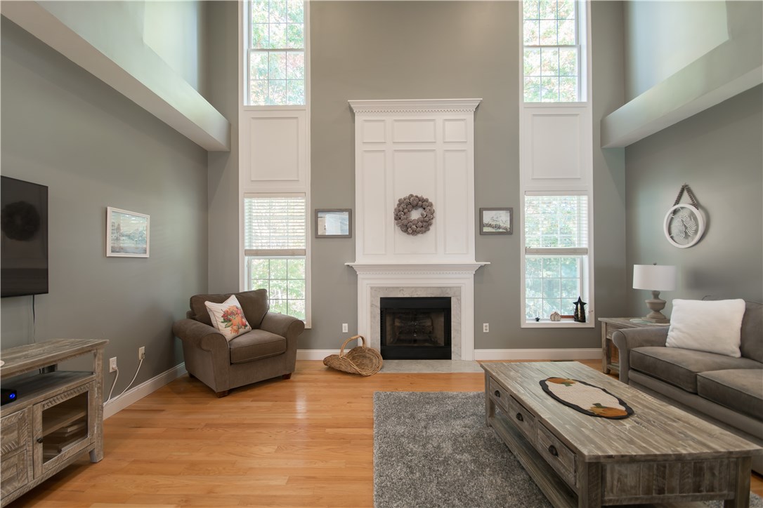 371 Sleepy Hollow Farm Road Warwick, RI 02886 - Photo 10 of 39 Gallery Image 10
