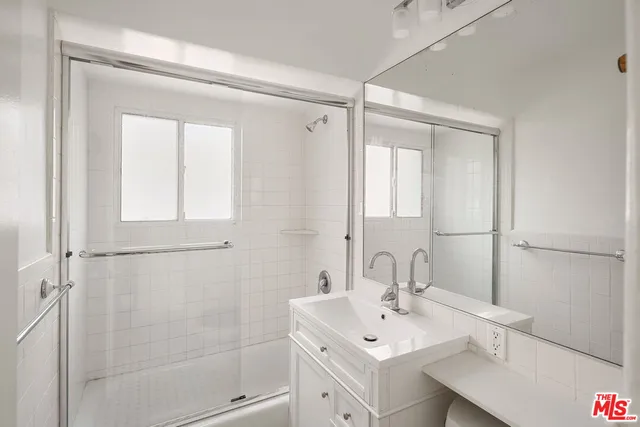 $3,795 | 8900 Guthrie Avenue, Los Angeles, CA 90034