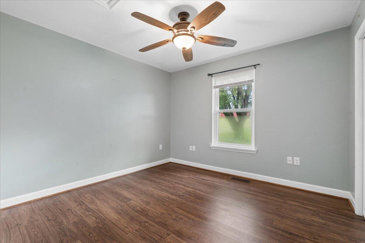 1911 Von Roy Road Bedford, VA 24523 - Photo 22 of 51 22-1911 Von Roy Rd-22