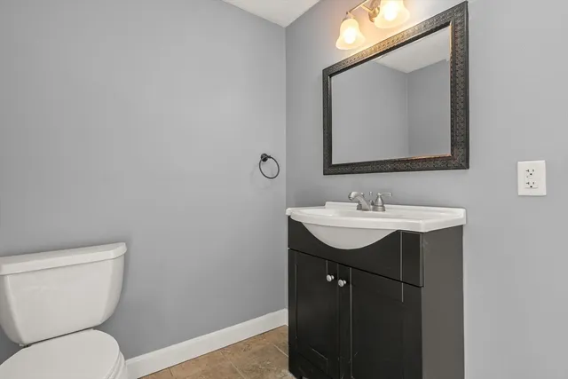 $4,000 | 1104 Pleasant Street, Weymouth, MA 02189