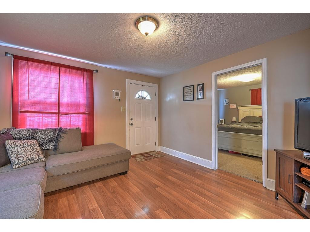 200 Rex Road Bristol, TN 37620 - Photo 6 of 28 Photo 6