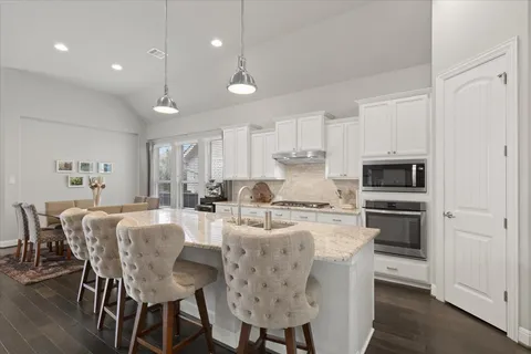 $725,000 | 837 Bliss Lane, Leander, TX 78641