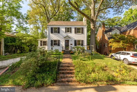 $780,000 | 4323 Woodberry Street, University Park, MD 20782