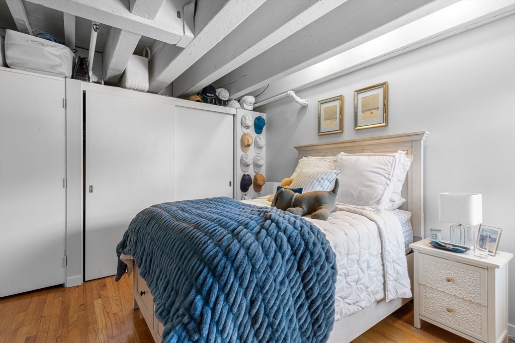 33 Commercial Wharf, Unit 32 Boston, MA 02110 - Photo 18 of 26