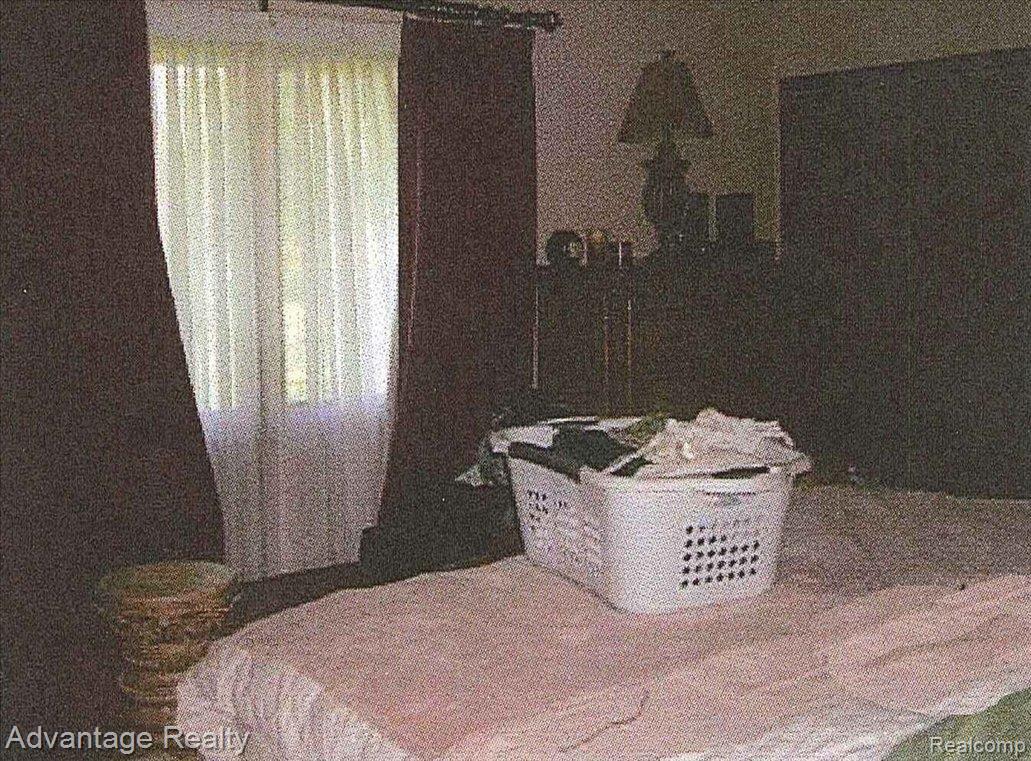 18261 22 Mile Road Macomb, MI 48044 - Photo 15 of 23 bdrm.jpg