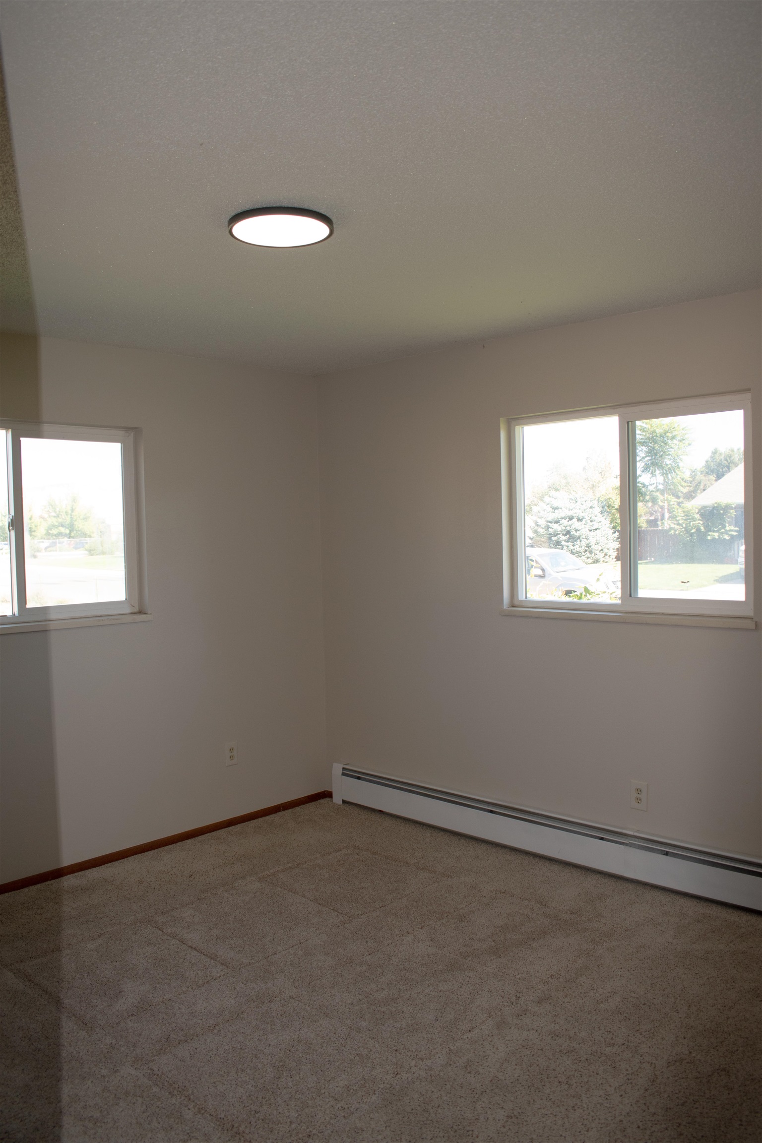 519-29 29 1/4 Road Grand Junction, CO 81504 - Photo 12 of 20 an empty room with a window