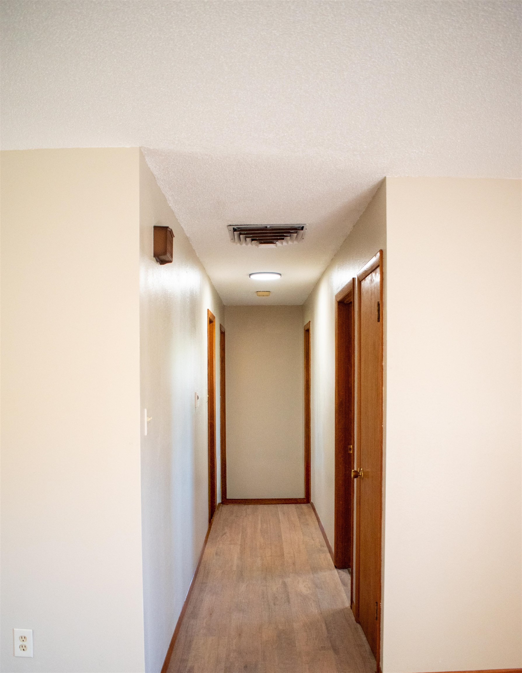 519-29 29 1/4 Road Grand Junction, CO 81504 - Photo 7 of 20 a view of a hallway