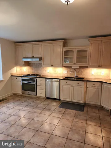 $6,500 | 3916 48th Street Northwest, Washington, DC 20016