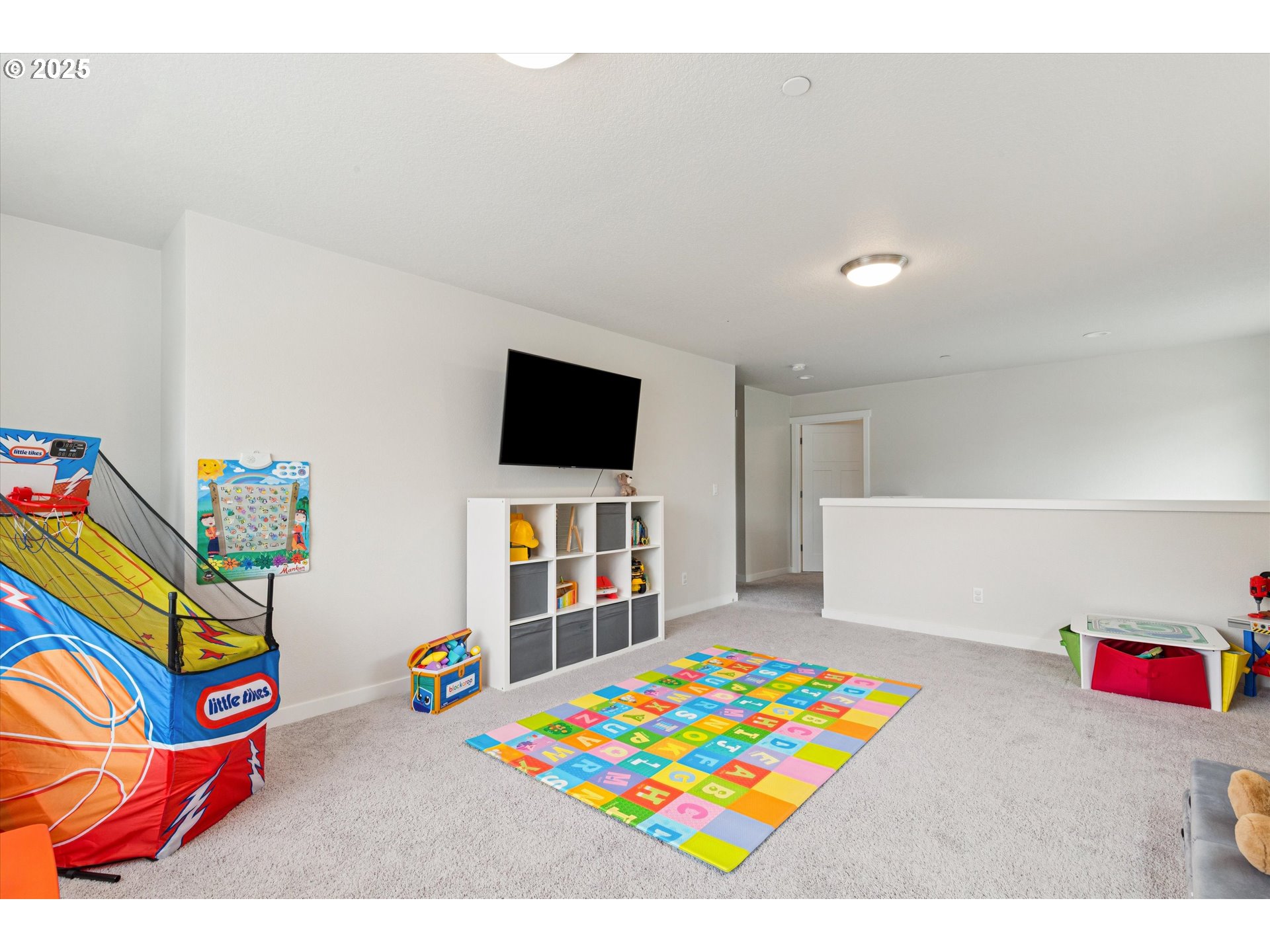 8549 Southwest 176th Avenue Beaverton, OR 97007 - Photo 12 of 34 Dining Area