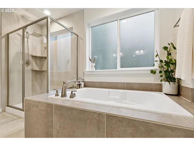 $805,000 | 8549 Southwest 176th Avenue, Beaverton, OR 97007