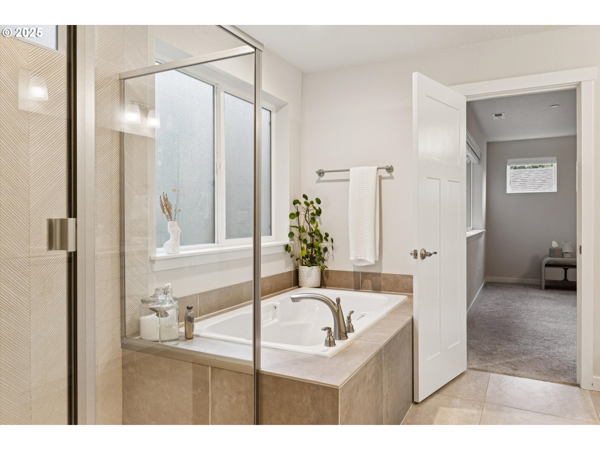 8549 Southwest 176th Avenue Beaverton, OR 97007 - Photo 19 of 34 Bedroom, Owner's Suite