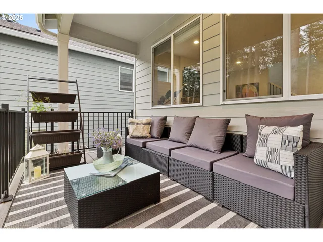 $805,000 | 8549 Southwest 176th Avenue, Beaverton, OR 97007