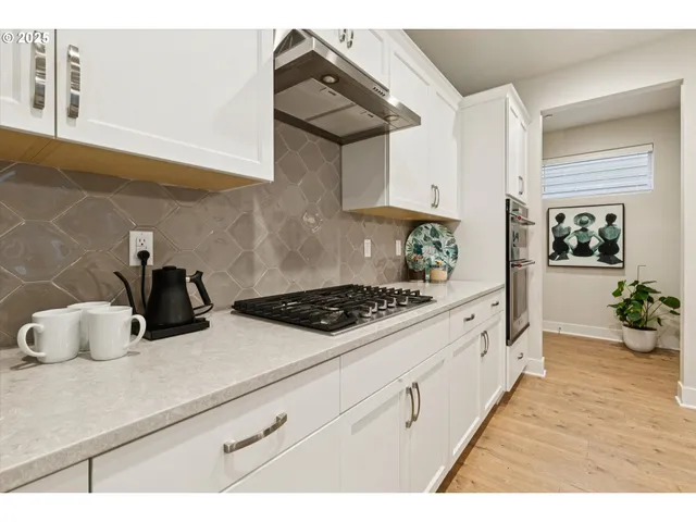 $805,000 | 8549 Southwest 176th Avenue, Beaverton, OR 97007