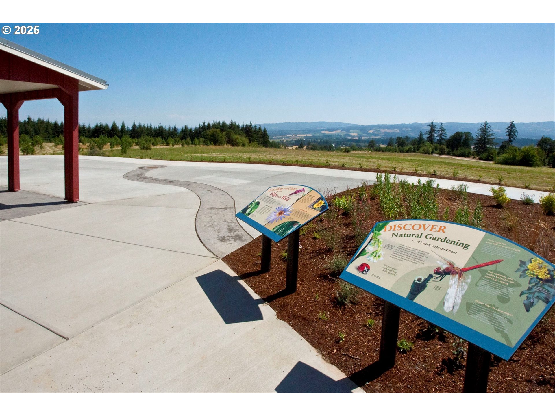 8549 Southwest 176th Avenue Beaverton, OR 97007 - Photo 32 of 34 Deck