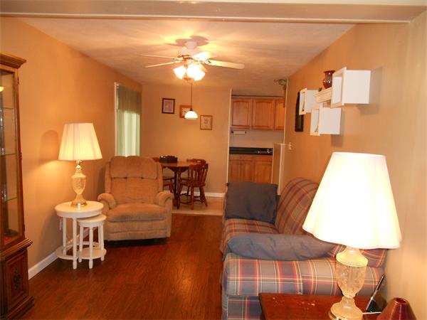 21 Phillips Avenue Springfield, MA 01119 - Photo 6 of 15