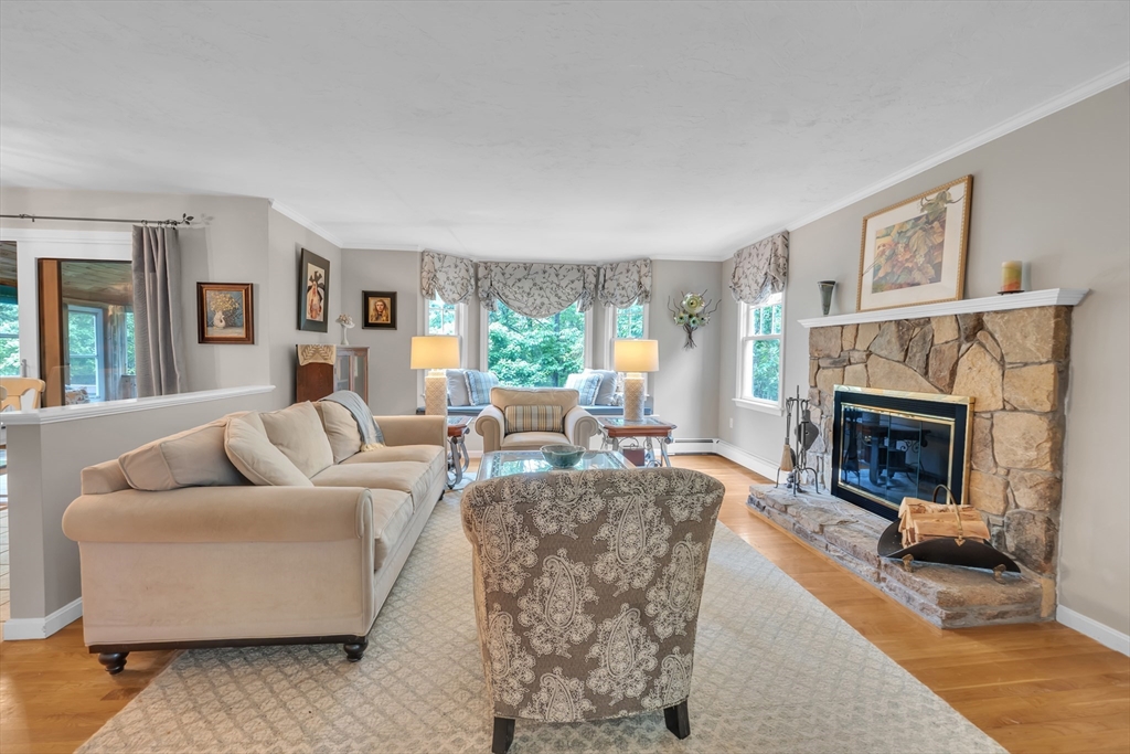121 Merriam Road Grafton, MA 01519 - Photo 9 of 42 Gallery Image 9