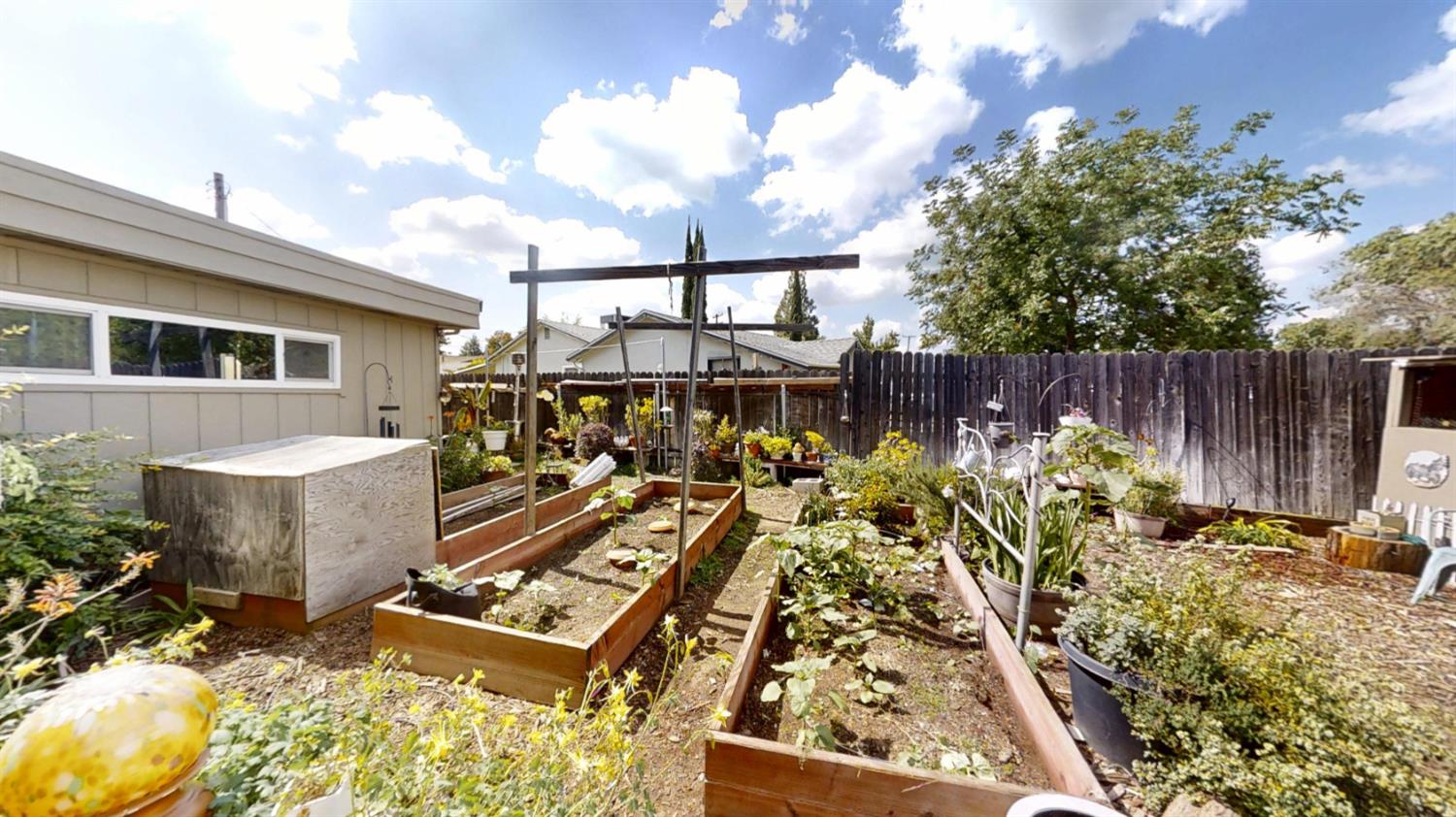 2956 Treen Court Rancho Cordova, CA 95670 - Photo 59 of 67 a view of a backyard with sitting area