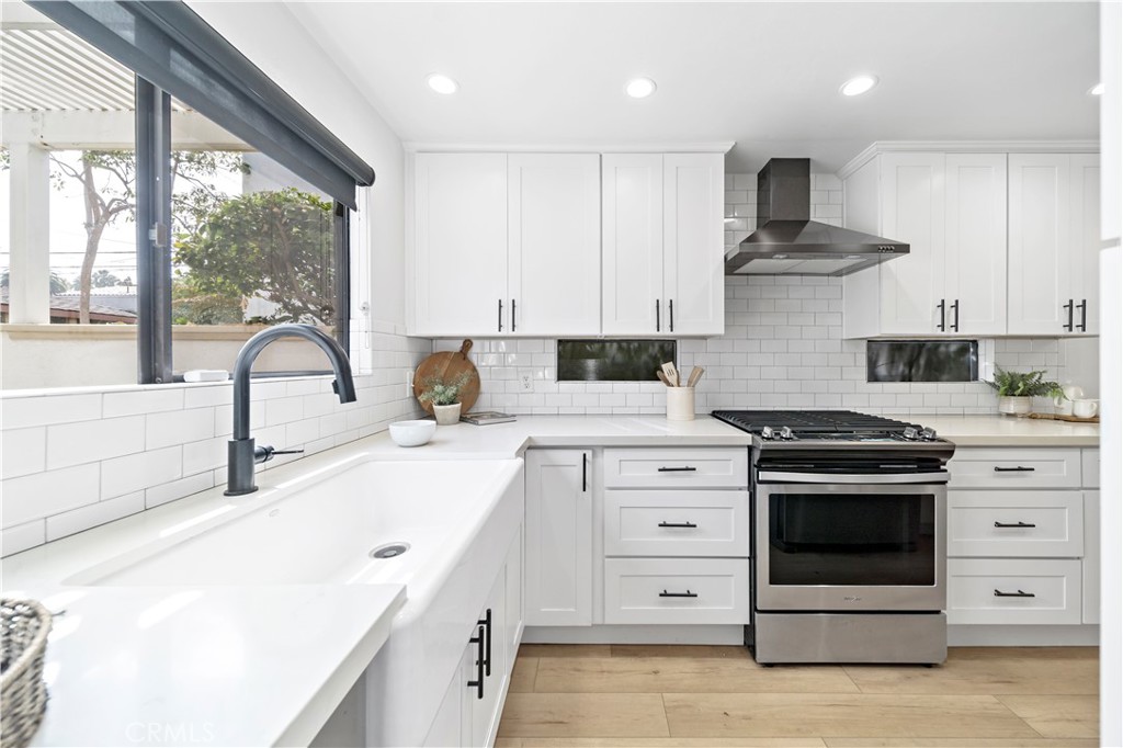 116 Coronado Avenue Long Beach, CA 90803 - Photo 13 of 32