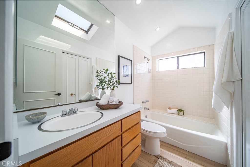 116 Coronado Avenue Long Beach, CA 90803 - Photo 19 of 32