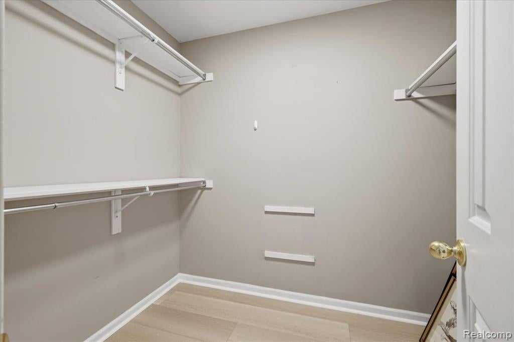 1393 Remsing Street Hartland, MI 48353 - Photo 27 of 71 Gallery Image 27