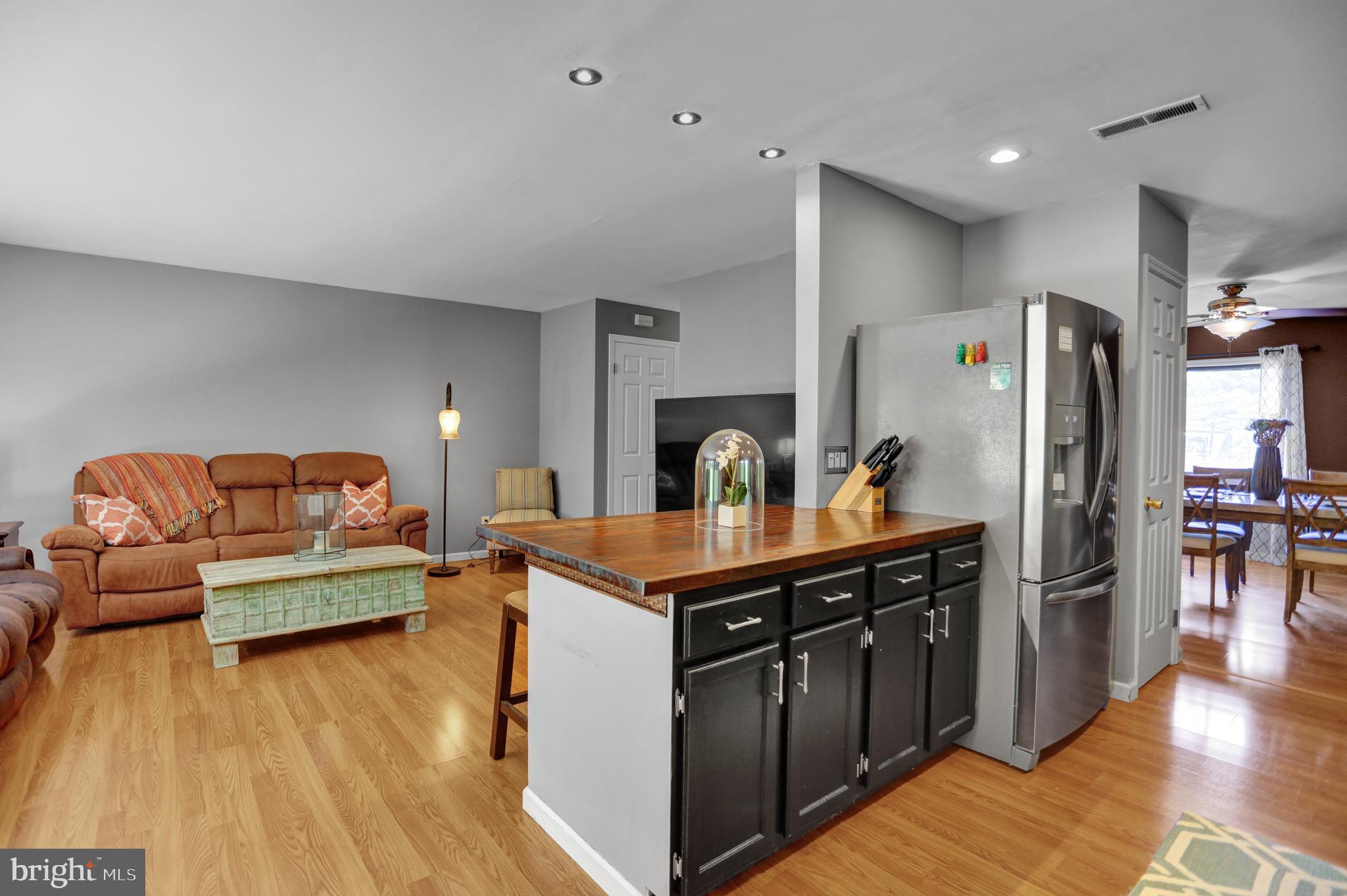 12 Pine Woods Court Reading, PA 19607 - Photo 5 of 20