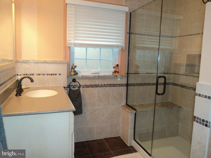 6670 Upper York Road New Hope, PA 18938 - Photo 15 of 25 Bathroom