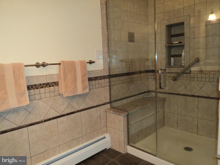 6670 Upper York Road New Hope, PA 18938 - Photo 10 of 25 Master Bathroom