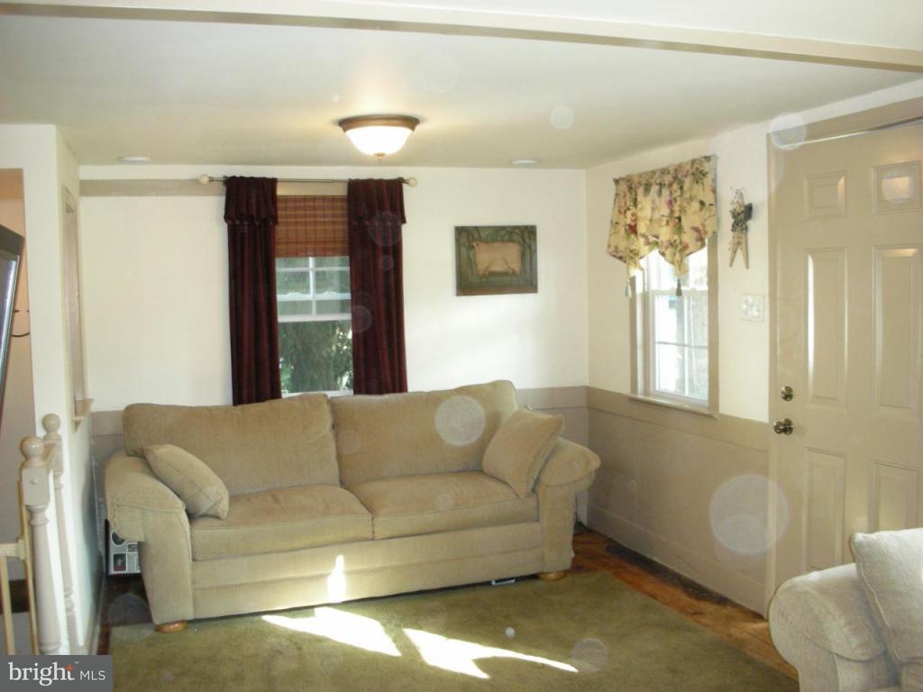 423 East Lexington Road Lititz, PA 17543 - Photo 12 of 19