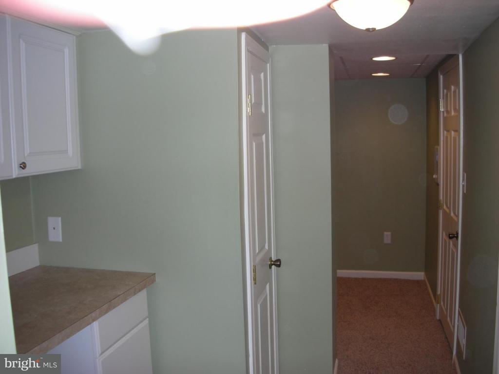 423 East Lexington Road Lititz, PA 17543 - Photo 10 of 19
