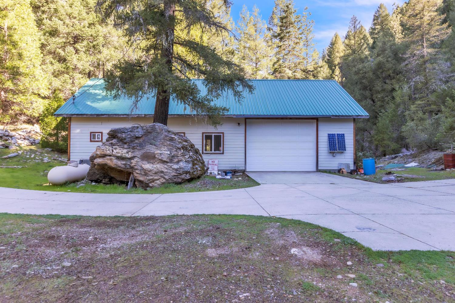 280 Gold Bluff Road Downieville, CA 95936 - Photo 3 of 45 Gallery Image 3